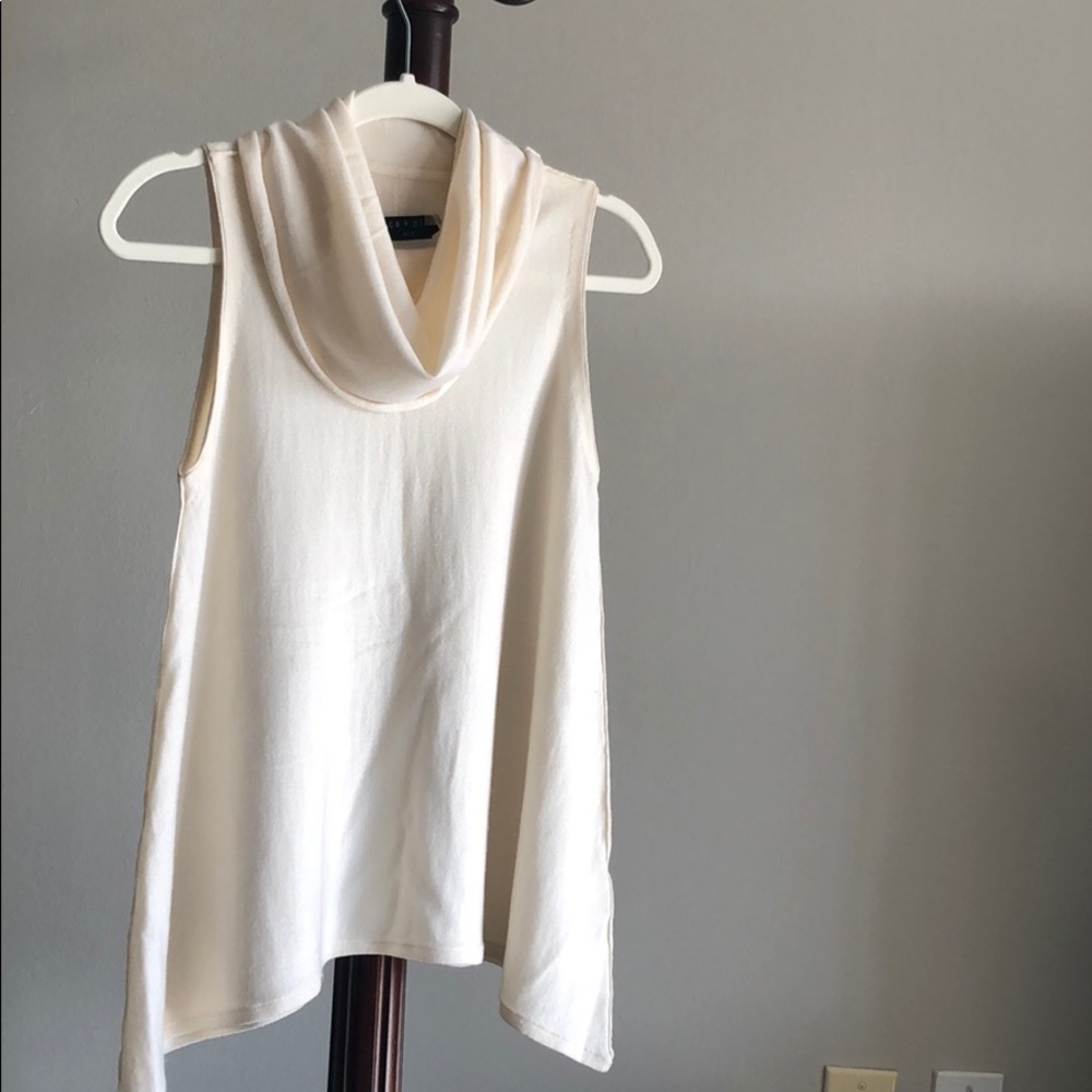 Alice + Olivia sleeveless sweater